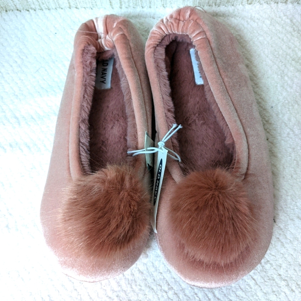 Old Navy pink velvet slippers with pink poof